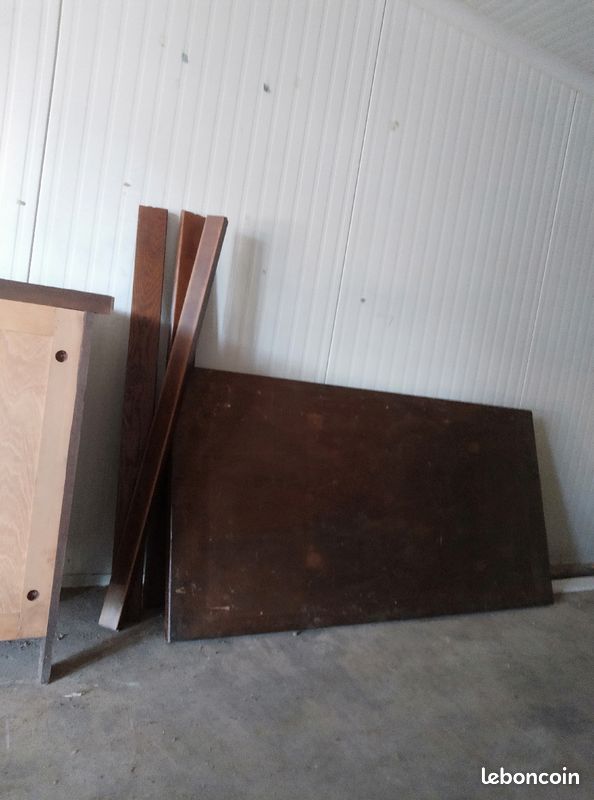 Table avec meuble (image 2)