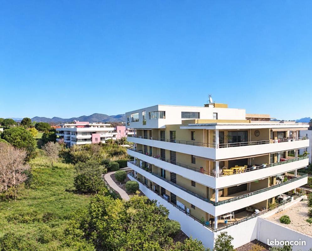 Appartement 2 pièces 55 m² · à Fréjus · 55 m² · 260 000 €