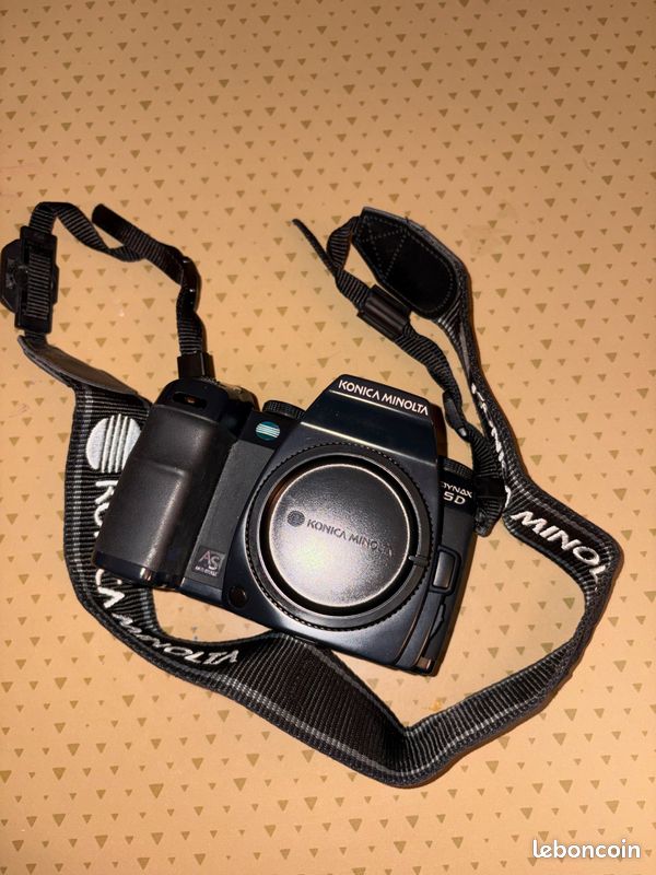 Boîtier reflex Konica Minolta Dynax 5D – Pour pièces ou réparation (image 1)