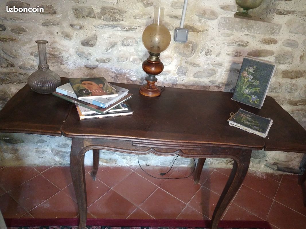 Petite table de travail provençale (image 1)