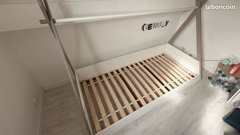 Lit enfant 90x200 + matelas, couette et draps (image 4)