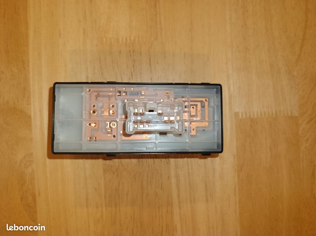 Commande vitre électrique qashqai (image 2)
