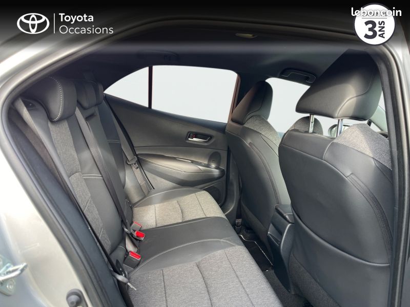 Toyota Corolla 1.8 140ch Design Pack Confort (image 7)