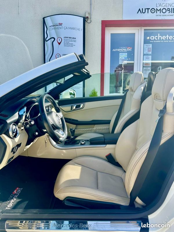 MERCEDES SLC 180 1.6 i 16V BlueEFFICIENCY 156 ch FASCINATION (image 14)