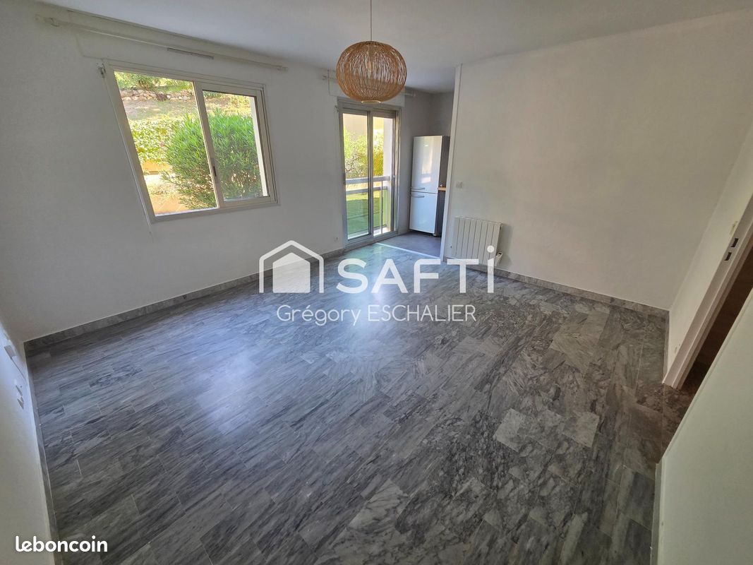 Appartement 1 pièce 33 m² · à Mandelieu-la-Napoule · 33 m² · 159 900 €