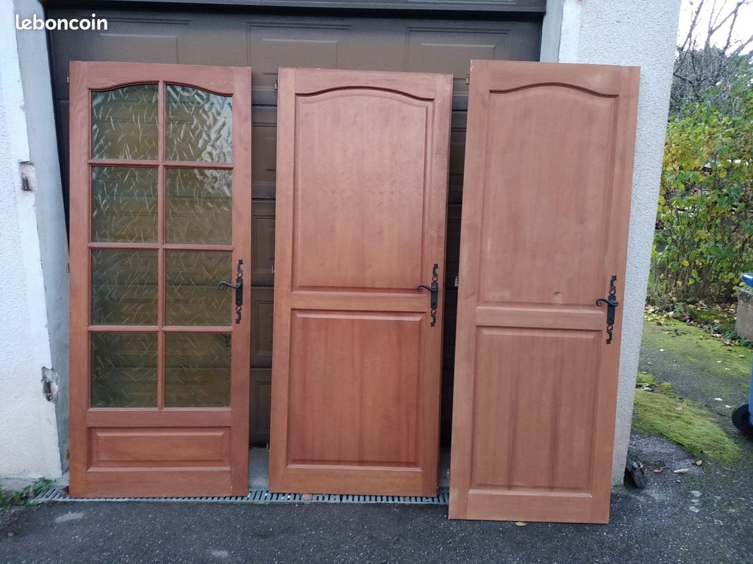 Vends portes intérieures bois massif (image 1)