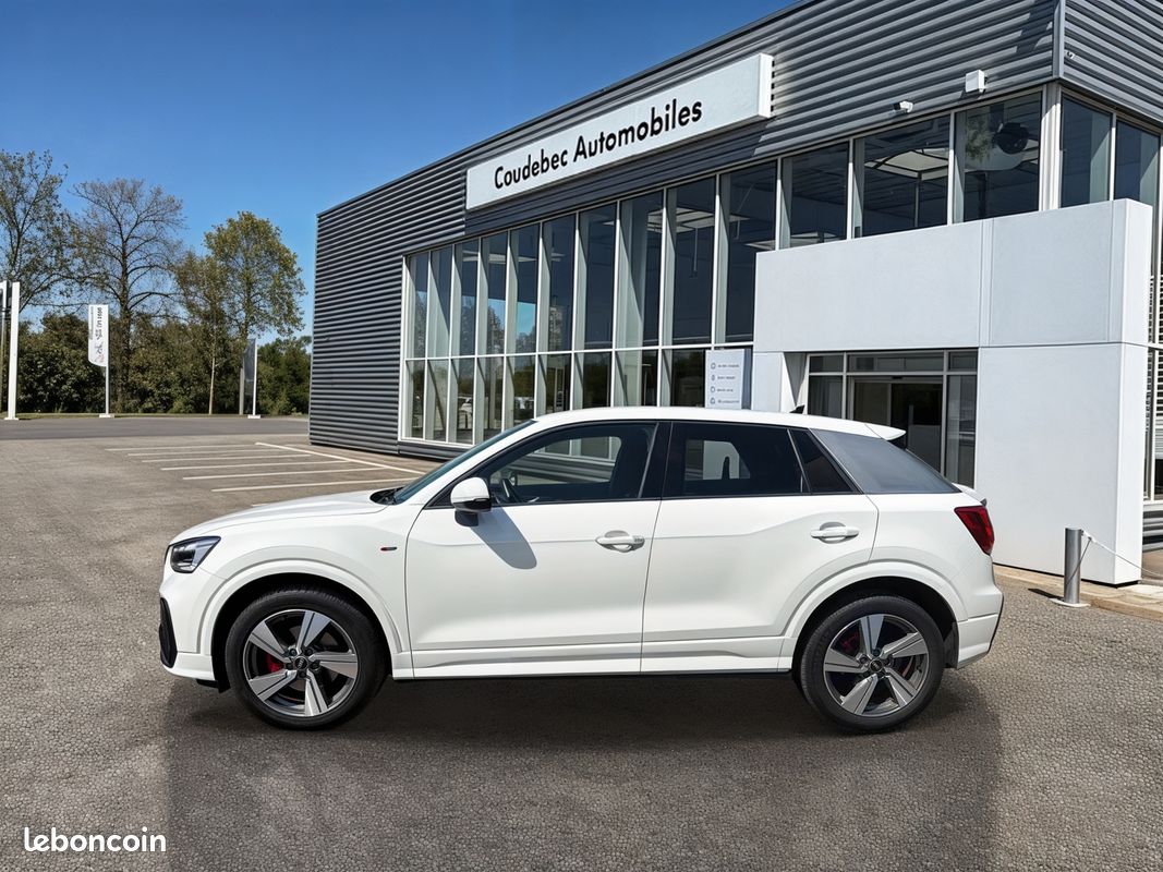AUDI Q2 35 TFSI 150 S tronic 7 S line (image 2)