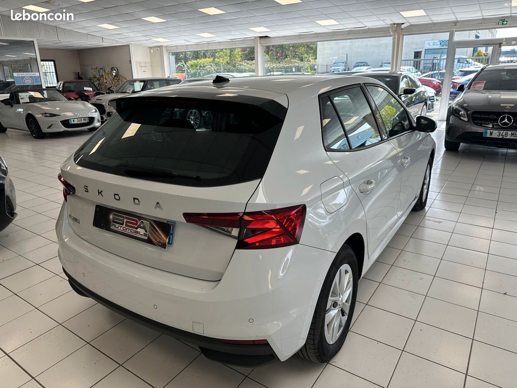 Skoda Fabia IV 1.0 TSI 95 CH SELECTION EXPORT ALGERIE 2024 (image 10)