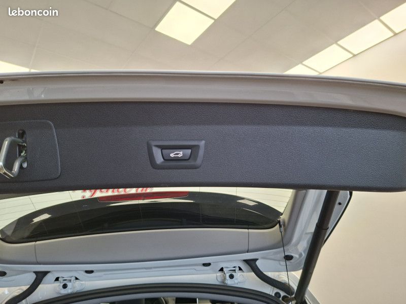 Bmw X1 (F48) XDrive 2.0 da 190 ch 4x4 / GPS / Attelage / Clim Auto / Radar / 1ère main / (image 26)