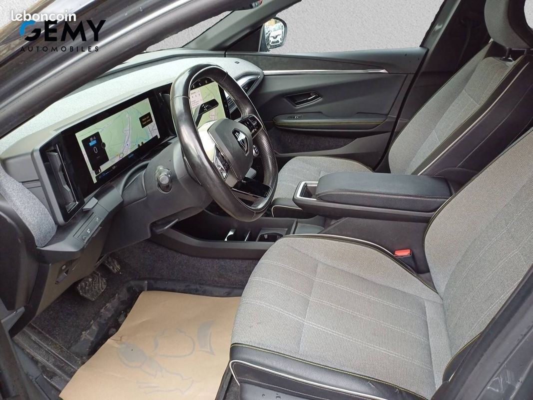 RENAULT Megane E-Tech EV60 220 ch super charge Techno (image 9)