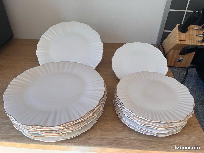 Assiettes plat et dessert (image 1)