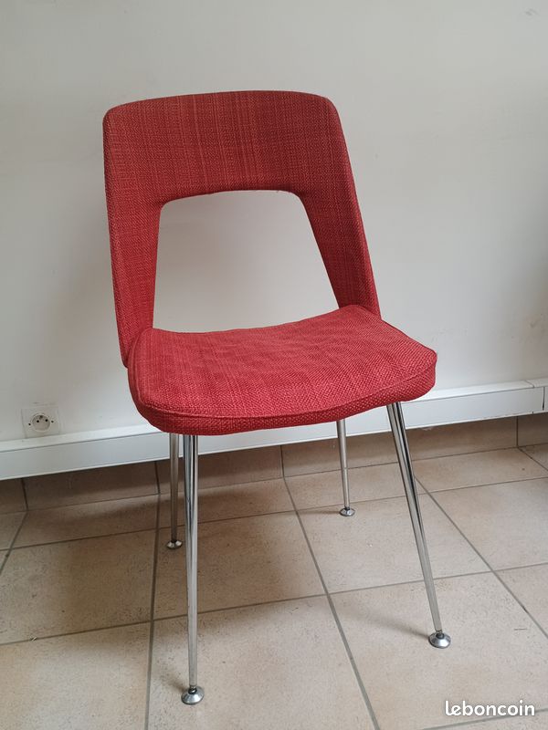 Chaise vintage rouge (image 2)
