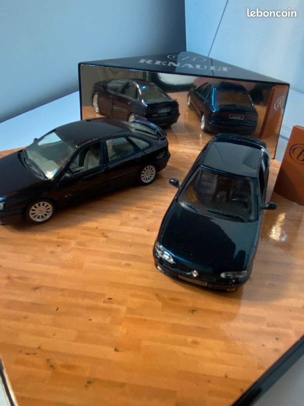RENAULT SAFRANE ET LAGUNA BACCARA VITESSE coffret 1:43