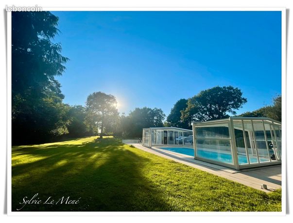 Longère 11 pièces 343 m²