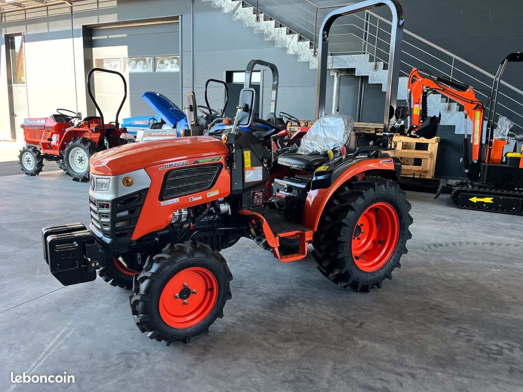 Tracteur neuf HINOMOTO de 25cv homologué route en 4 roues motrices / SAS TERRE ET NATURE (image 2)