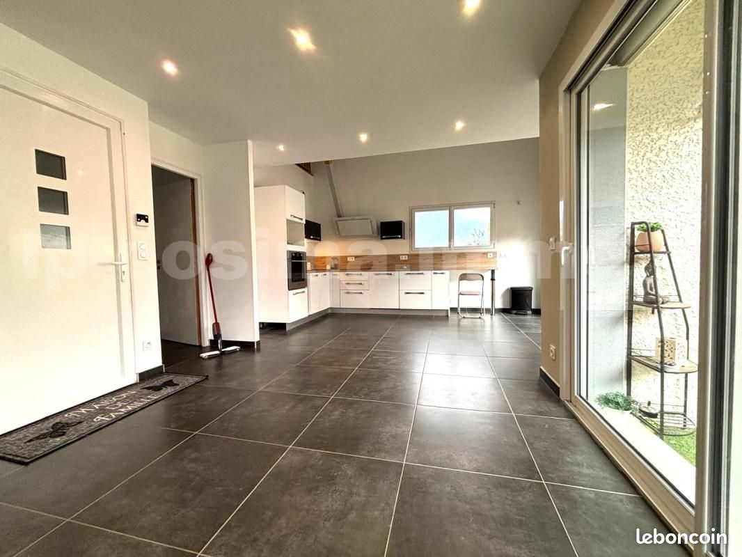 Appartement 4 pièces 151 m² · à Scionzier · 151 m² · 1 850 €/mois