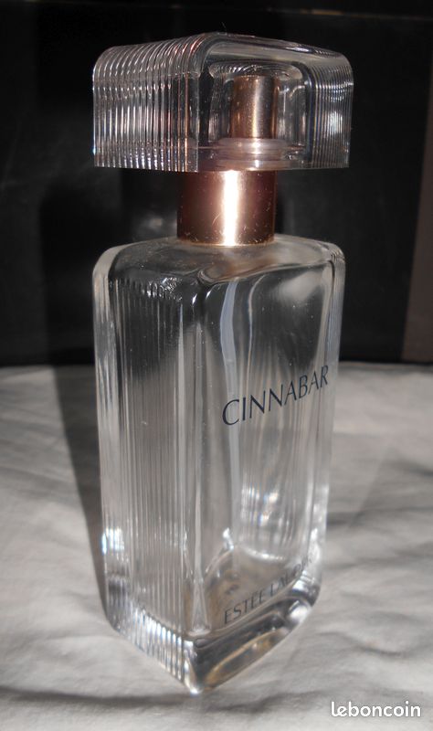 Flacon VIDE EMPTY Bottle, Estee Lauder, Eau de parfum Cinnabar 50 ml (image 2)