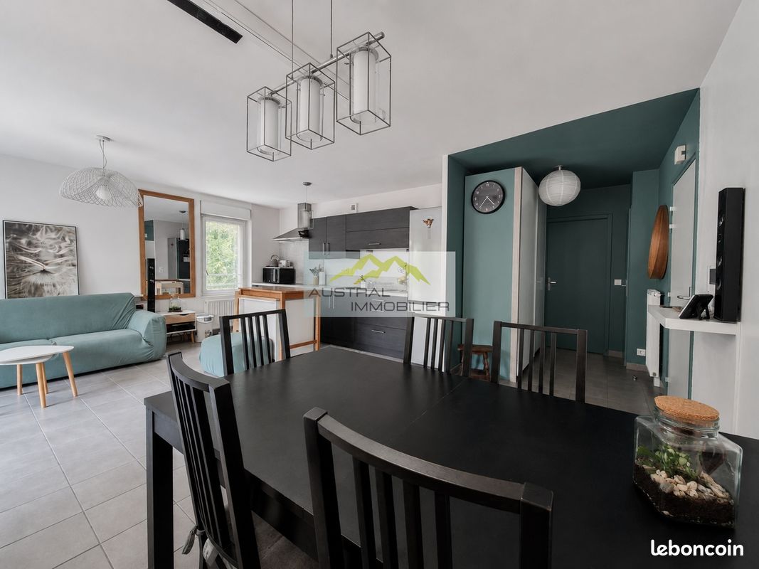 Appartement 3 pièces 67 m² · à Chambéry · 67 m² · 235 000 €