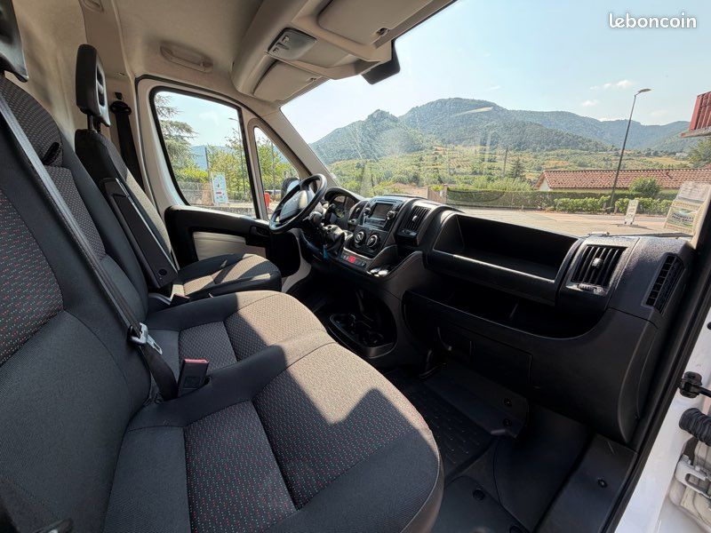 Peugeot boxer 330 l1h1 2.0 bluehdi 110 - finition premium – 3 places – 74 821 km (image 7)