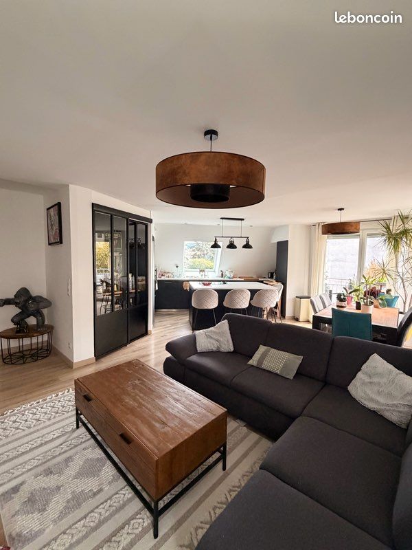 Appartement 4 pièces 111 m² · à Saint-Étienne · 111 m² · 222 000 €