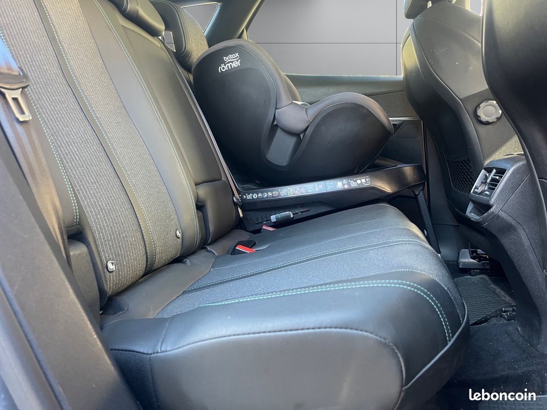 PEUGEOT 3008 Puretech 130ch SS EAT8 Allure (image 15)