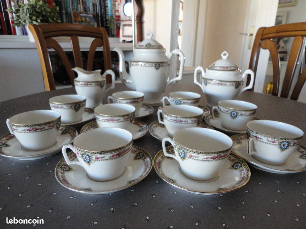 Service à café en porcelaine 1920 (image 1)