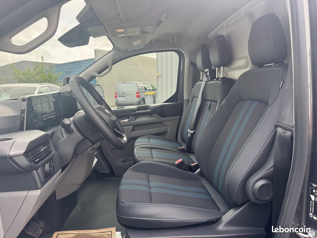 Ford TRANSIT CUSTOM 320 L2H1 2.0 TDCI 170CH BVA8 SPORT / 2 PORTES LATERALES / GARANTIE 5 ANS (image 5)