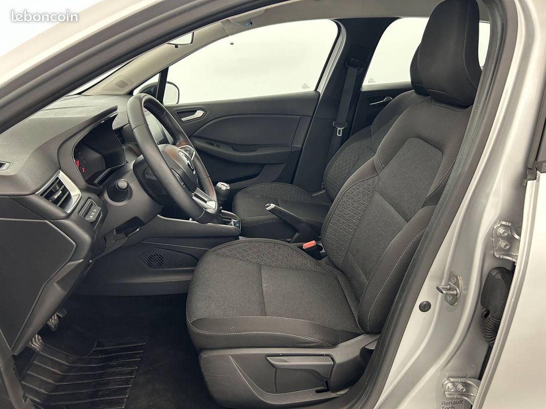 RENAULT Clio TCe 90 Equilibre (image 9)