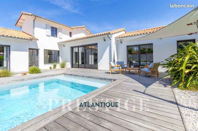 Villa 6 pièces 150 m²