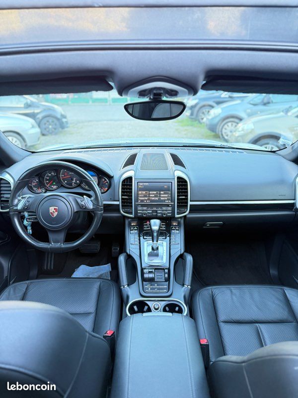 PORSCHE Cayenne - 3.0 TDi DPF V6 24V Tiptronic S 245 cv Boîte auto (image 5)