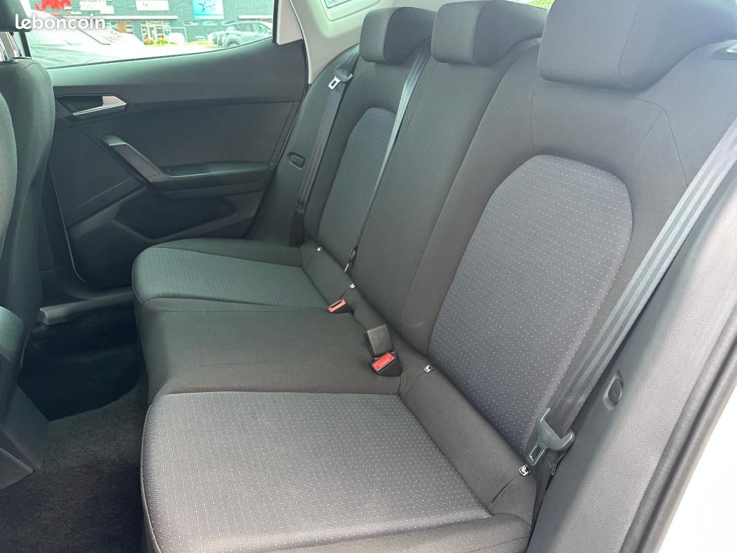 Seat Arona 1.0 TSI 110 ch Start/Stop BVM6 Style Business (image 6)