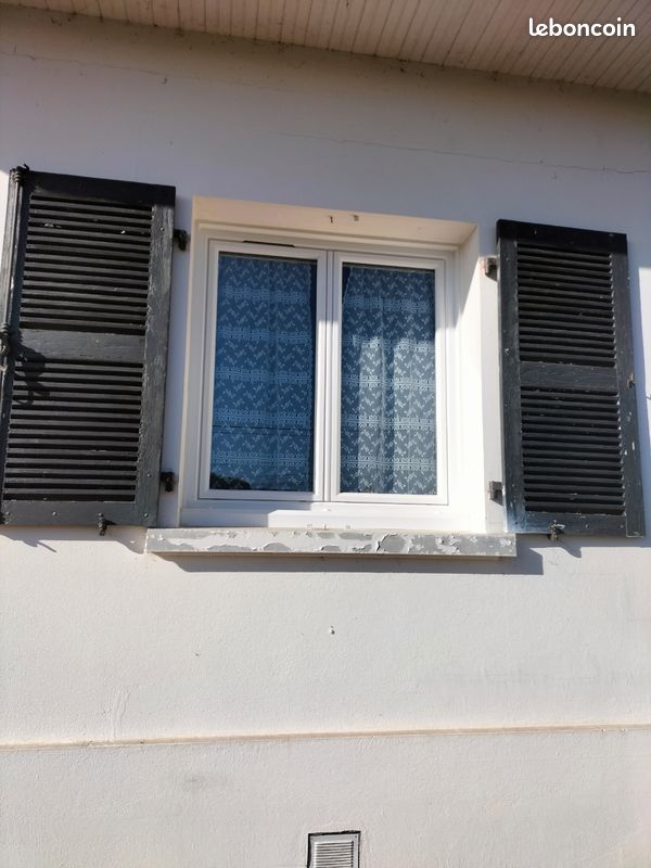 Persiennes en pin du nord (image 1)