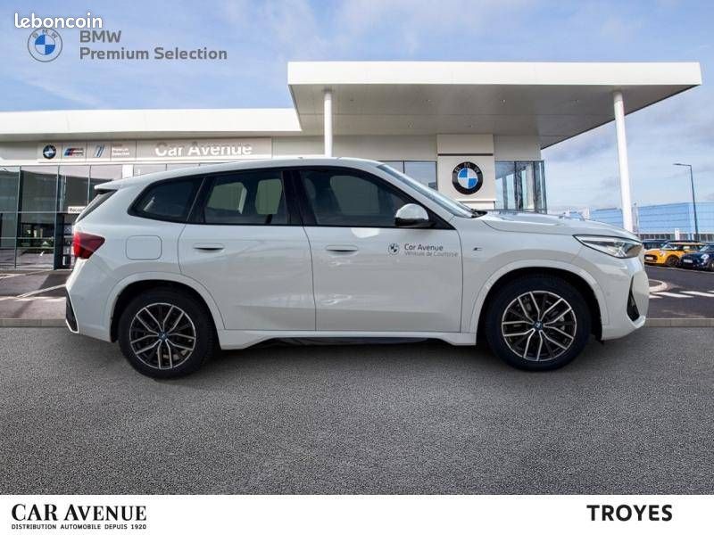 BMW iX1 xDrive30 M Sport (image 4)