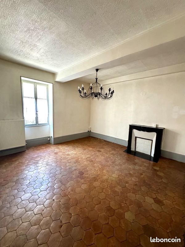 Immeuble 10 pièces 170 m² · à Nolay · 170 m² · 79 000 €