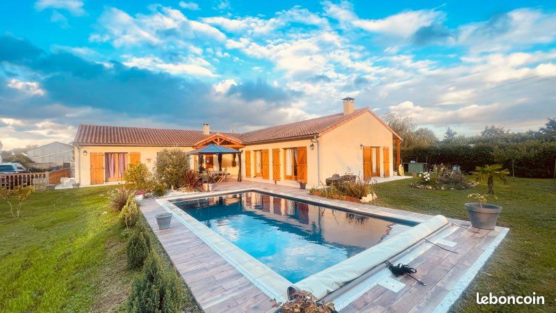 Maison 7 pièces 210 m² · à Pas-de-Jeu · 210 m² · 380 000 €