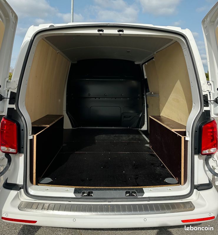 Volkswagen Transporter T6 L1 H1 2,0 TDI 150CV BVMT6 GPS APPLE CARPLAY + BLUETOOTH + RADARS AV / AR (image 4)