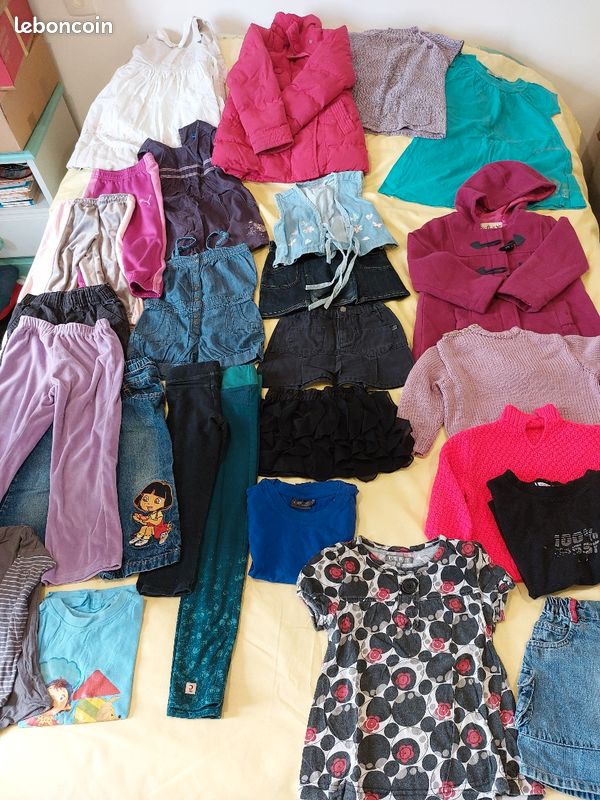 Lot de 24 vetements enfant - fille 2 à 5 ans (image 1)