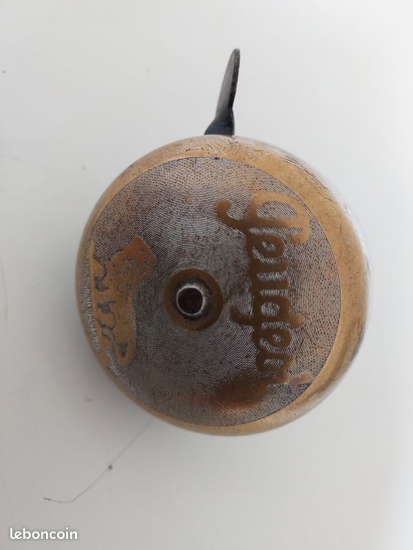 Sonnette vélo vintage marque Atoo argent - Maxi pièces vélo Sonnette vélo vintage marque Atoo argent - Maxi pièces vélo