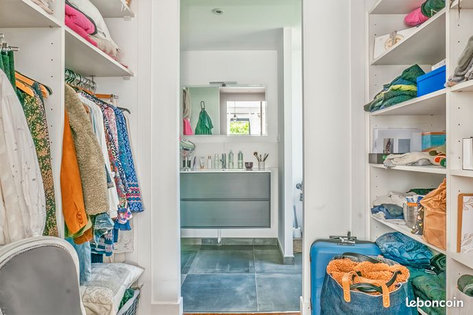 Propriété 7 pièces 143 m² — 8