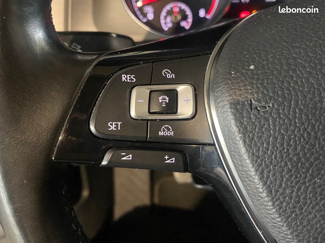 VOLKSWAGEN Golf 1.4 140ch Confortline - Radar de recul - Bluetooth (image 10)