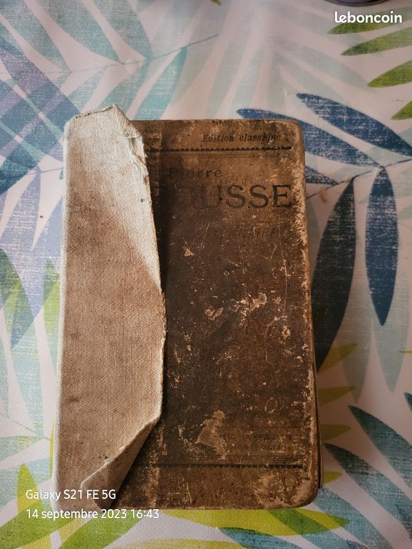 Dictionnaire ancien Larousse (image 1)