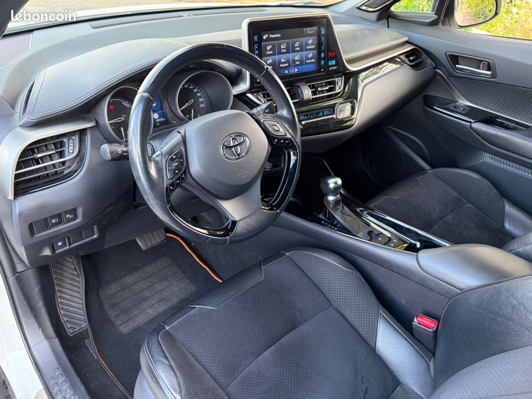 Toyota c-hr 1.8 140h full-hybrid 0.85kwh collection / camera recul (image 30)