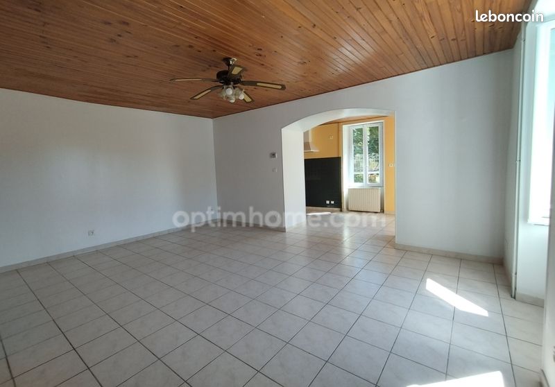 Maison 3 pièces 81 m² · à La Tâche · 81 m² · 85 000 €
