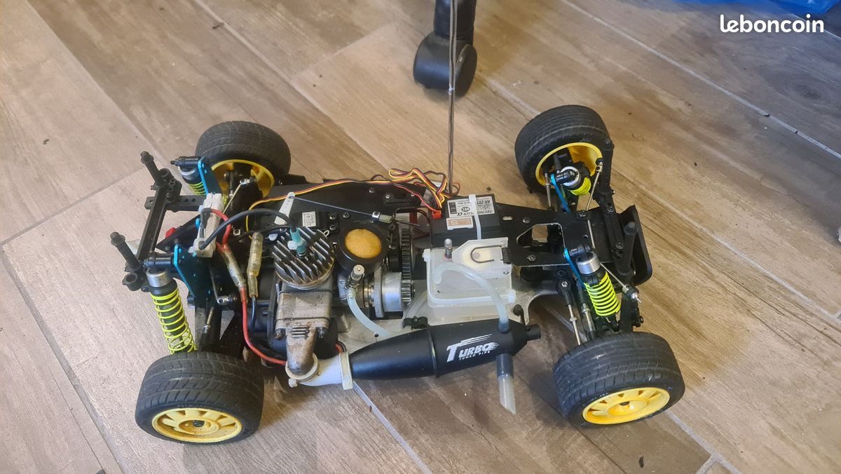 Voiture téléguidée thermique Modélisme