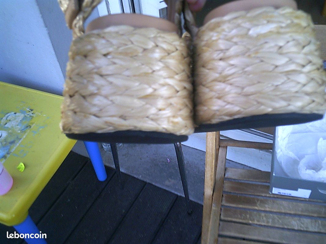 Sandales compensées en cuir Minelli (image 19)