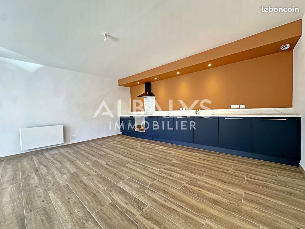 Appartement 3 pièces 90 m² · à Saint-Denis-de-Pile · 90 m² · 800 €/mois