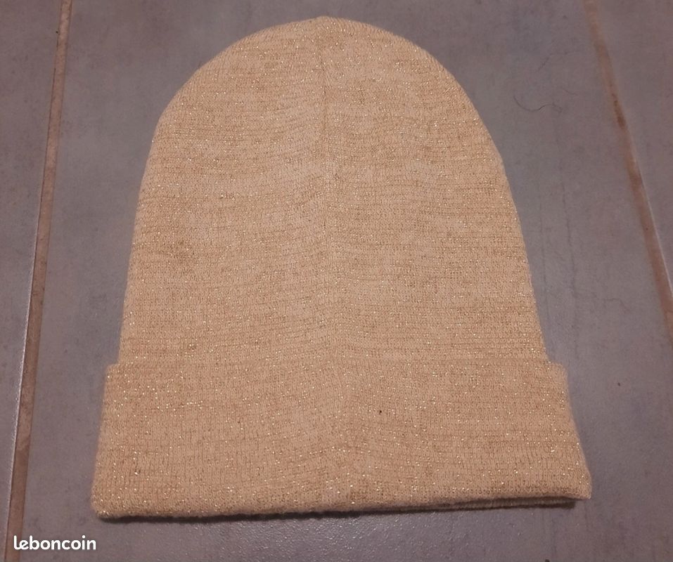 ●Bonnet adidas ● (image 2)