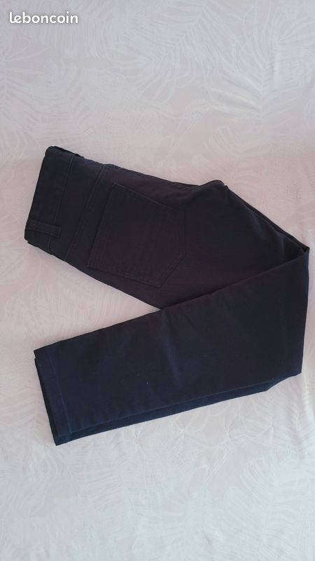 Pantalon jean bleu marine Jamais porté 10 ans (image 1)