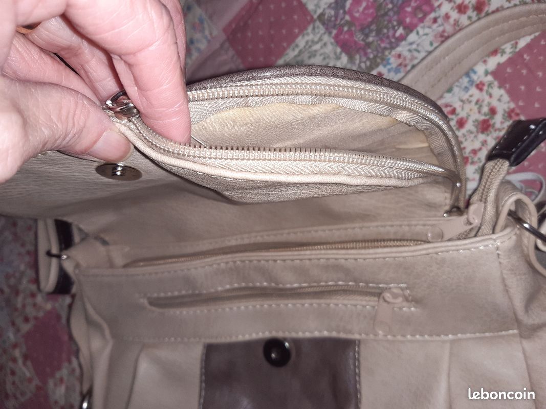 Sac besace en cuir beige et marron glacé (image 4)