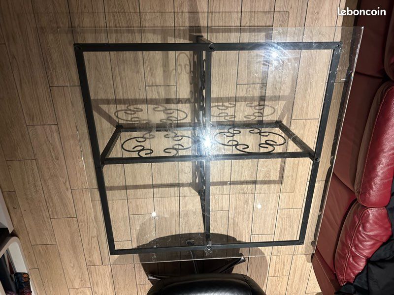 Table basse en verre et fer (image 4)